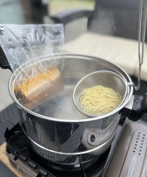 画像2: 青空ラーメン【中華そば（冷凍スープ・麺・具材）】3食入・キャンプ容器付 (2)